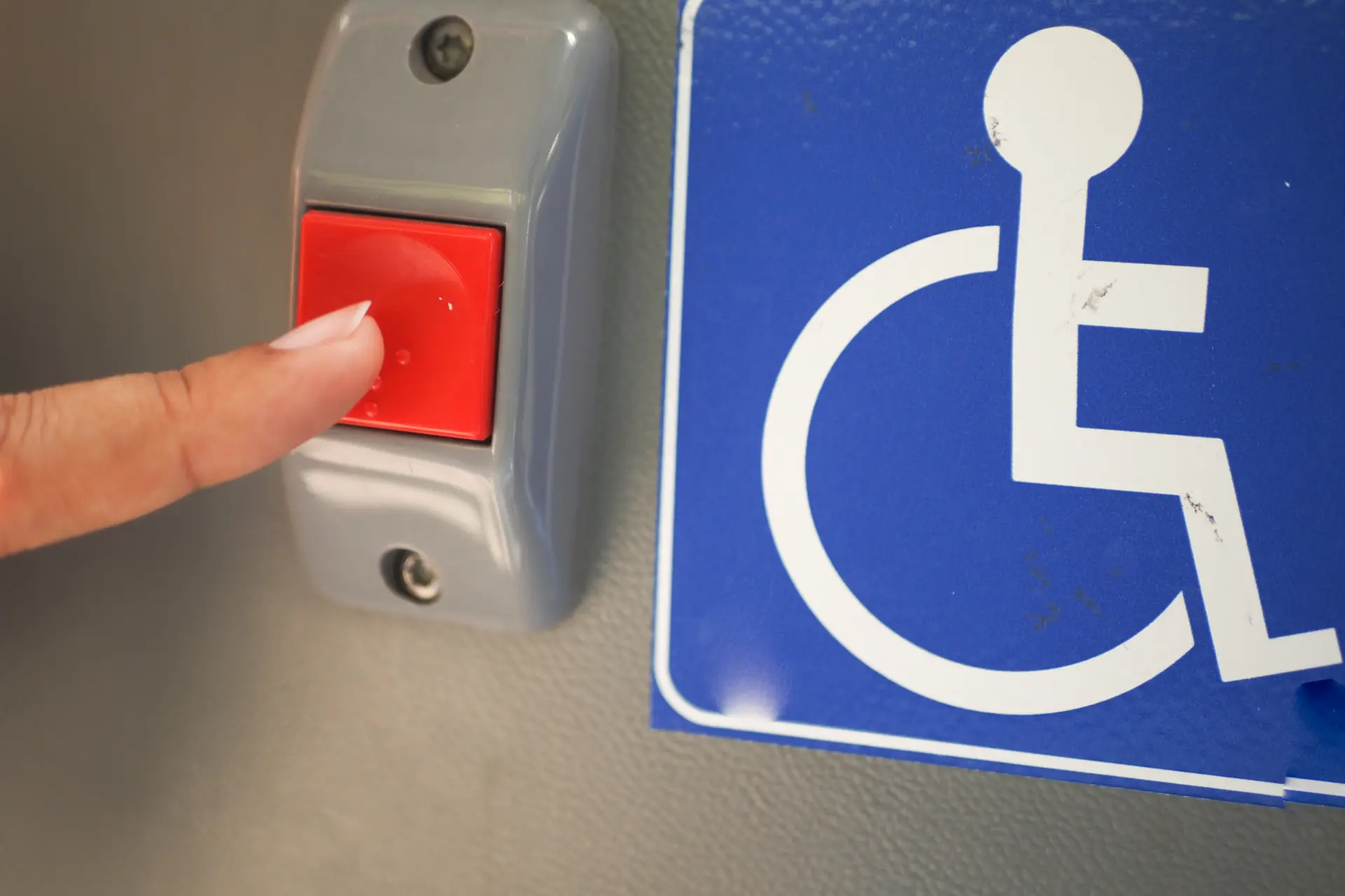 Key Features of Automatic Doors for Disabled Users